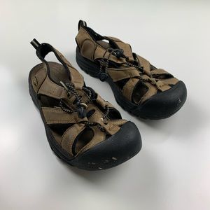 Keen men’s size 8 sandals sport sandal brown